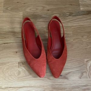 HP 🎉 Everlane The V Slingback in Rust Suede